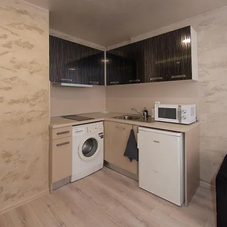 Safari Apartman *